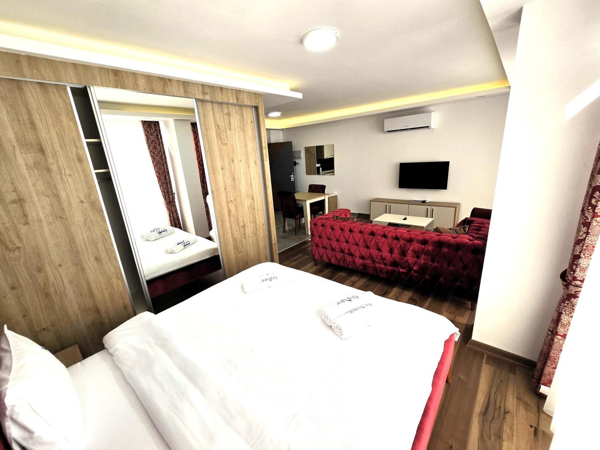 Nurel Shark Residence Kyrenia  Exterior photo