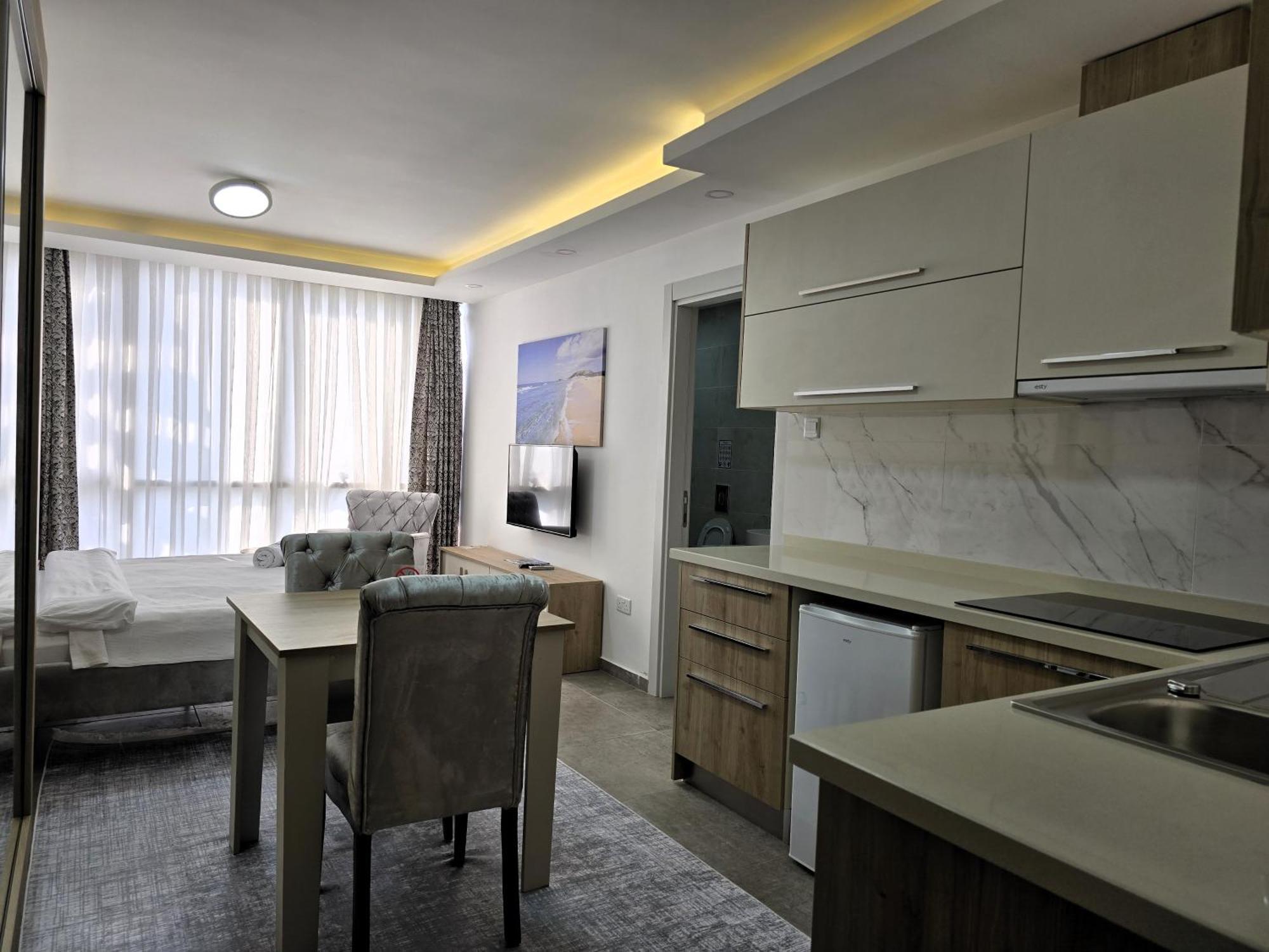 Nurel Shark Residence Kyrenia  Exterior photo